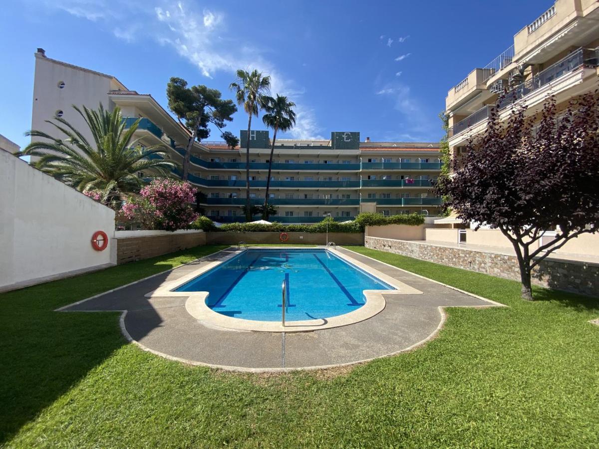 R123 Apartamento En La Planta Baja Con Piscina Cerca De La Playa Калафелл Экстерьер фото